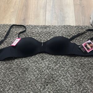 Maidenform Black Strapless Bra